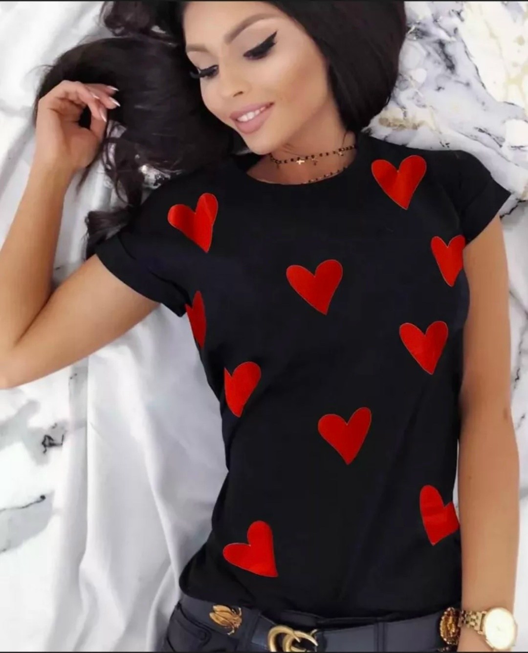 футболки женская,женские футболки с принтом,футболка с сердечками,футболка женская с принтом сердечки,белая женская футболка