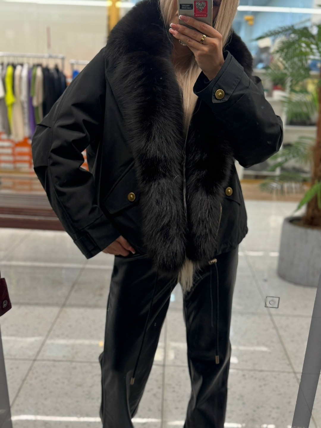 пуховик с натуральным мехом,куртка с мехом,пуховик с мехом,пуховик женский с натуральным мехом,куртка с мехом женская