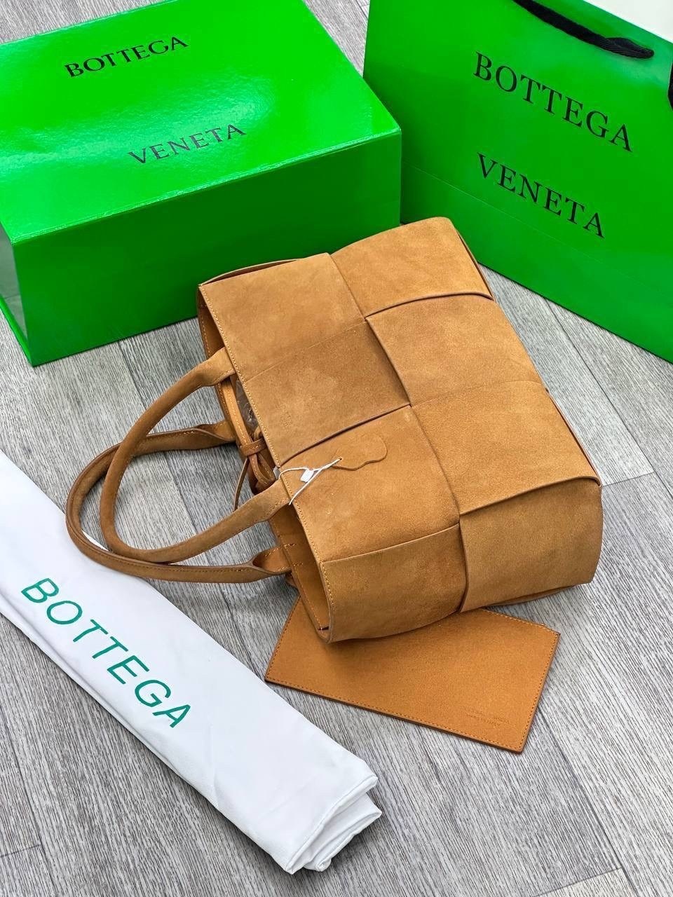сумка женская bottega veneta,замшевая сумка,сумка замшевая женская,сумка bottega veneta arco замшевая,сумка замшевая bottega veneta