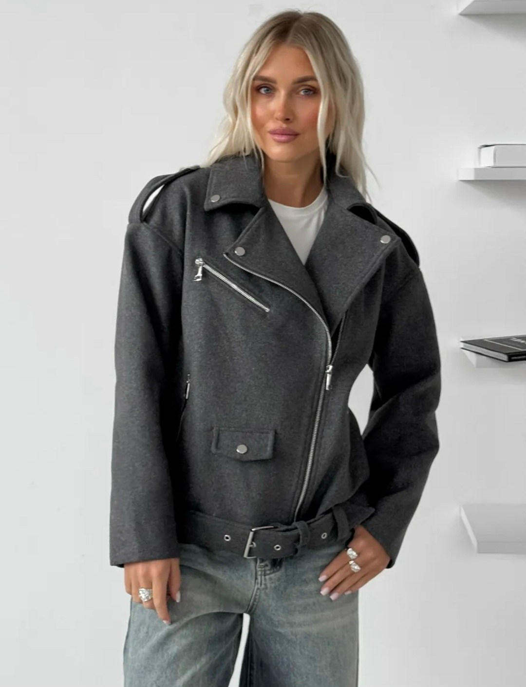 полупальто-косуха из драповой ткани серый,полупальто косуха драповое оверсайз демисезон джесс,косуха оверсайз шерстяная куртка осенняя цвет серый графит,косуха шерстяная куртка из пальтовой ткани овер