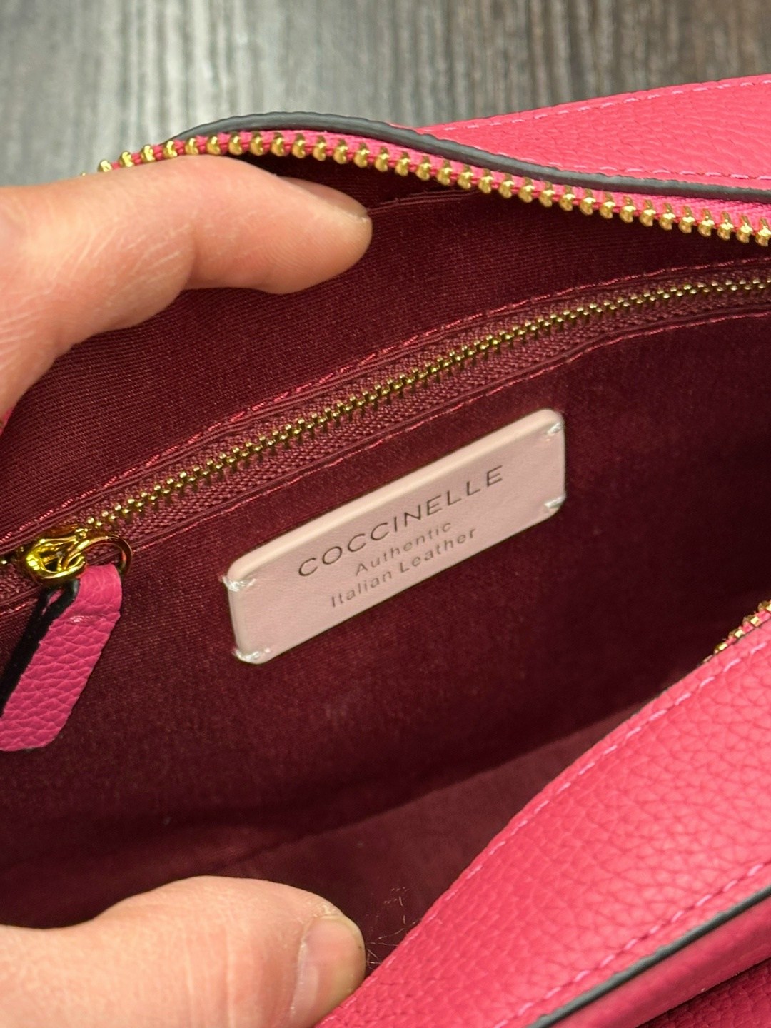 coccinelle сумка,coccinelle сумка на плечо кросс-боди beat soft,женская сумка coccinelle,сумка через плечо coccinelle,coccinelle сумка на плечо