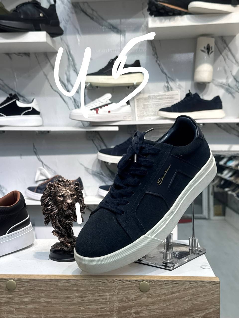 ,мужские и женские кроссовки,спортивная ,брендовые кроссовки,стильные кроссовки