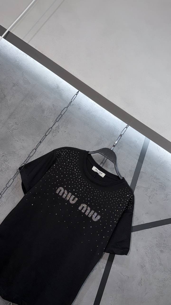 футболка миу миу,белая футболка стразы миу миу,футболка miu miu белая со стразами,футболка miu miu,женская футболка