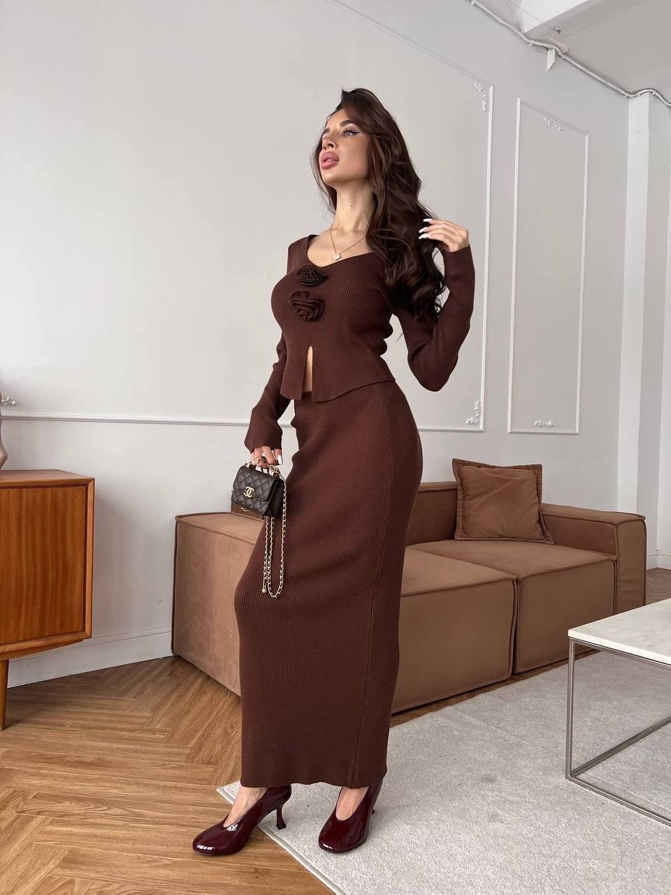 женское платье,женские костюмы,красный костюм с юбкой,платье облегающее,трикотажное платье