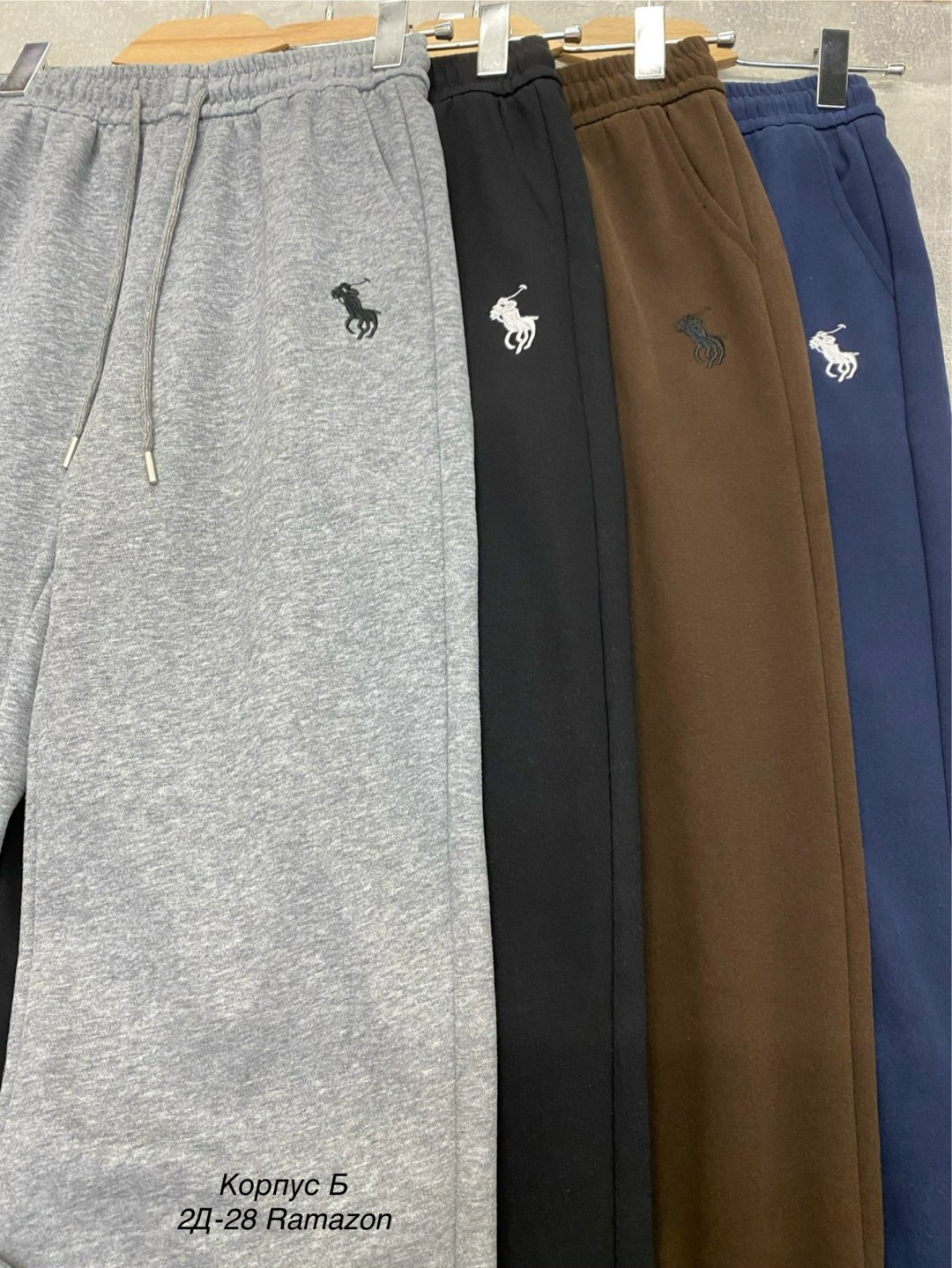 спортивные брюки джоггеры,брюки джоггеры,спортивные брюки,коричневые спортивные штаны женские,спортивные штаны софт