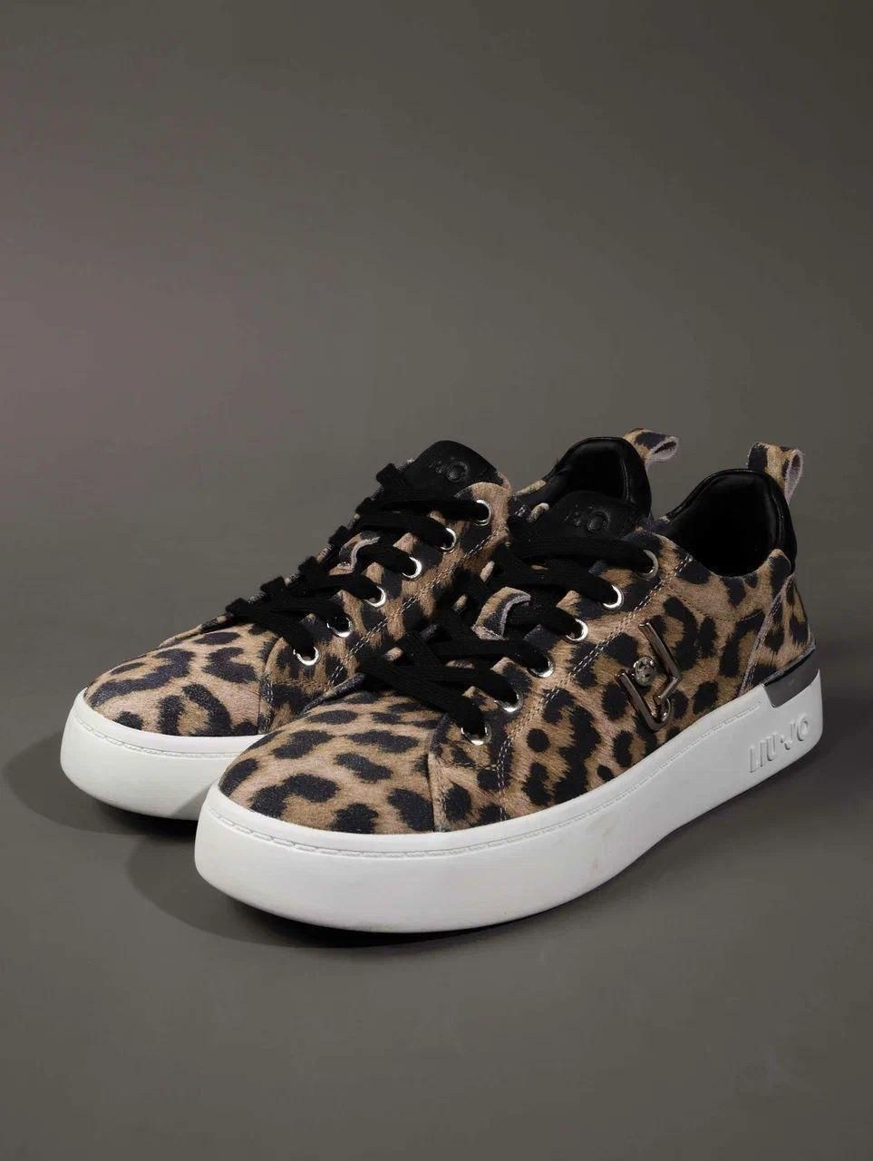 ,кеды гесс женские,женские кроссовки,модная ,кеды женские guess