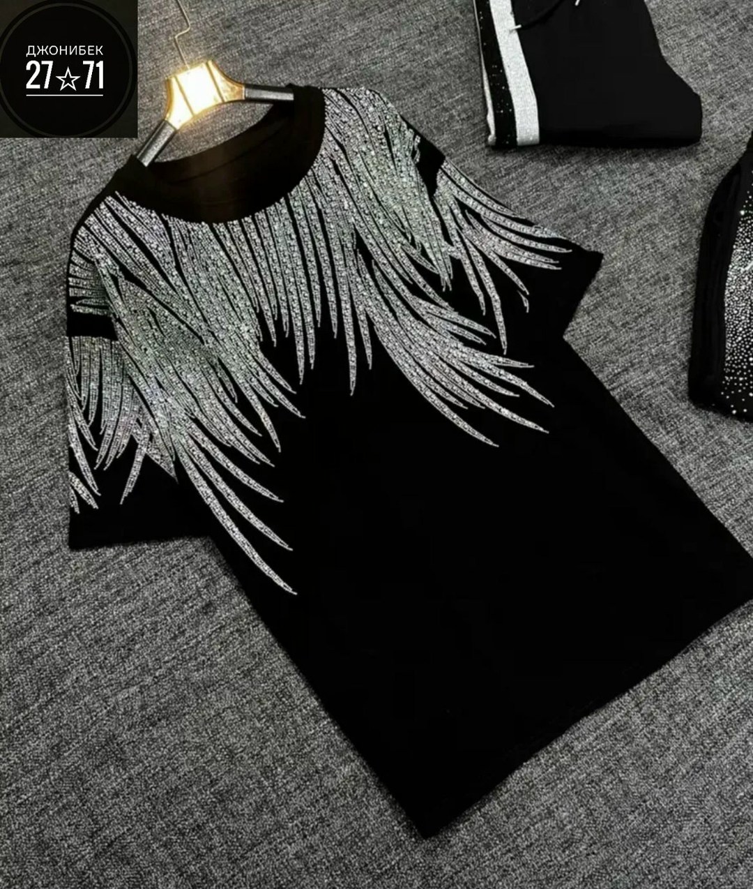 футболка базовая со стразами оверсайз,футболка женская оверсайз со стразами,футболки большие размеры со стразами,женские модные повседневные футболки,футболка со стразами женская