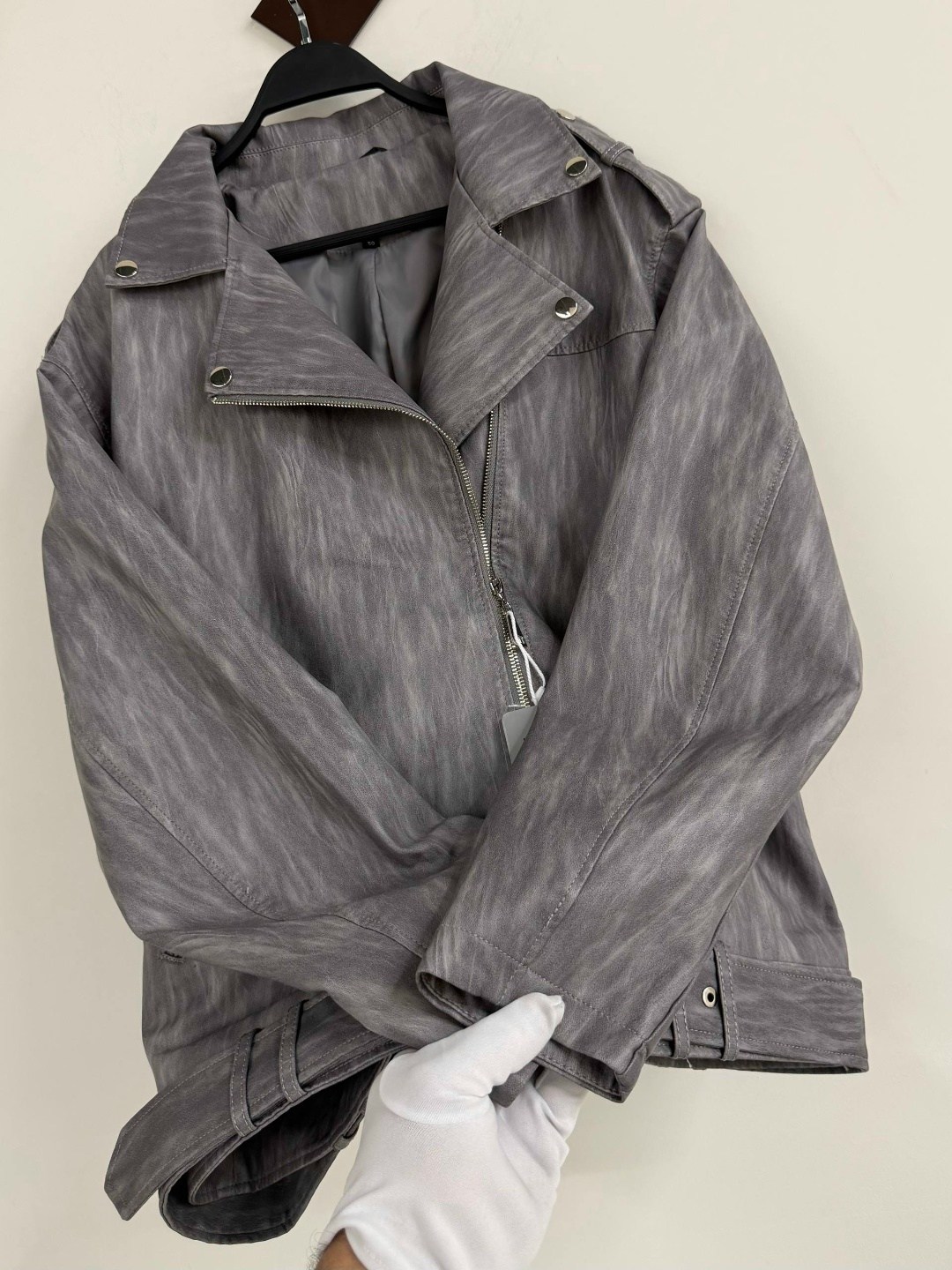 косуха винтажная кожаная куртка серая оверсайз aftfbasic,куртка косуха,куртка ftlzz женская из искусственной кожи,куртка кожаная женская,кожаная куртка косуха
