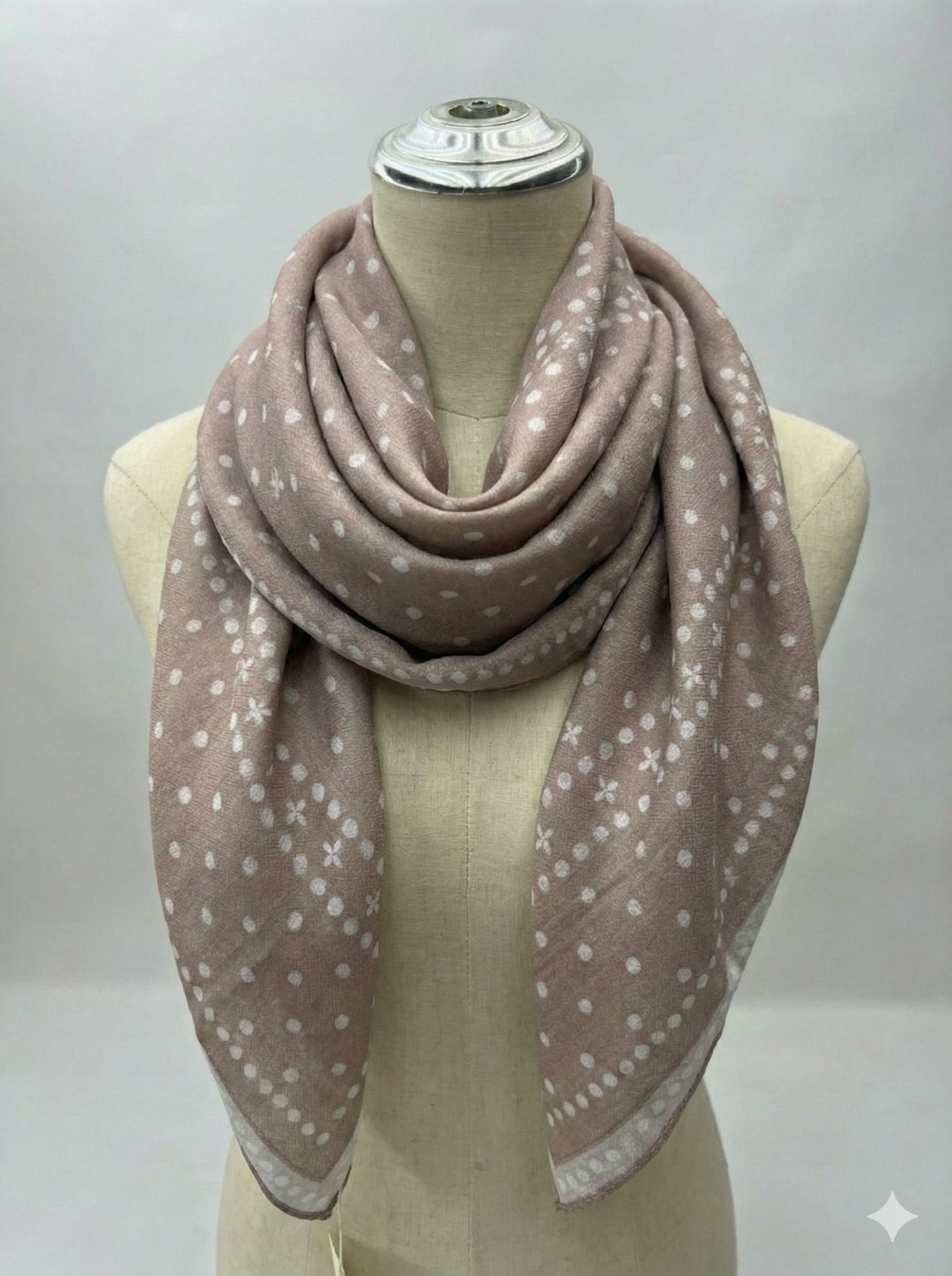 платки женские,платки косынка,платок белый,шарфы для женщин,платки шелковые