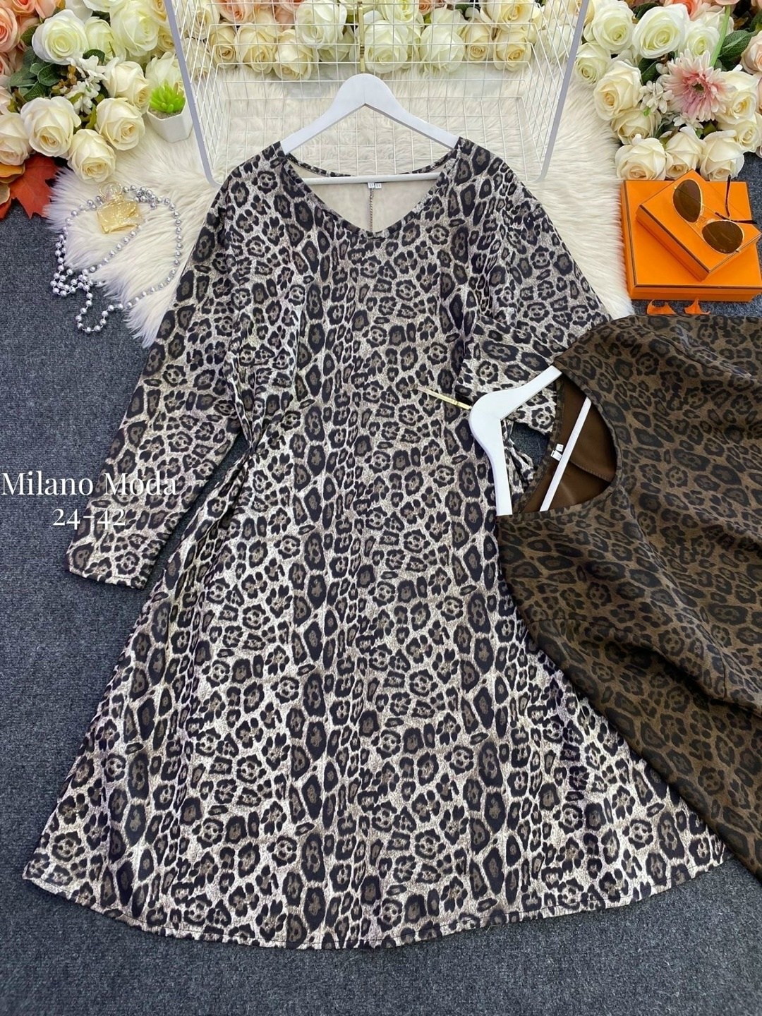 леопардовое платье с v-образным вырезом и длинным рукавом,платье с леопардовым принтом,женское платье,платье,платье женское демисезонное с длинным рукавом леопардовое