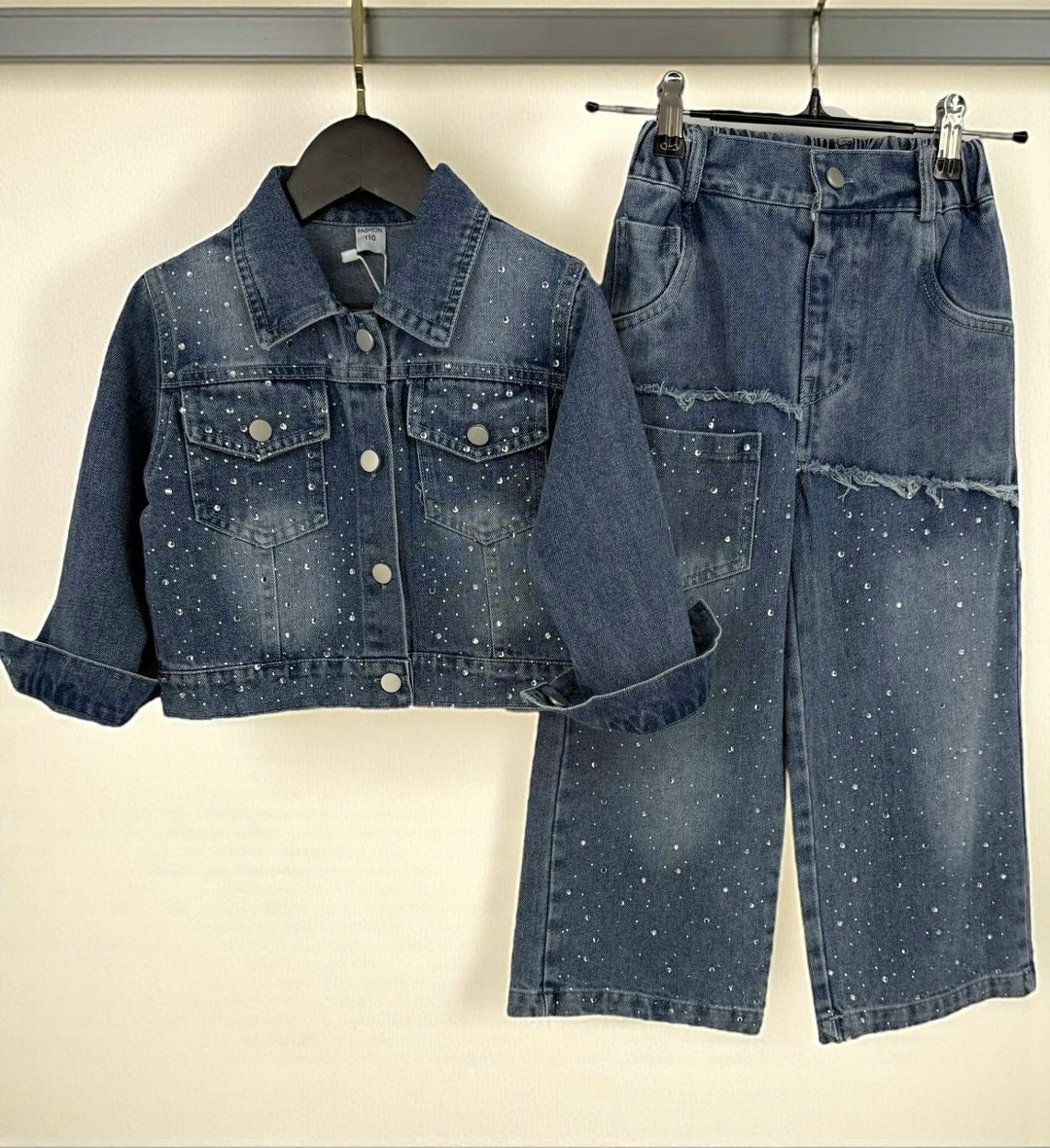 джинсовая куртка для девочек,джинсовый костюм детский,джинсовые костюмы,джинсовая куртка,ребенок