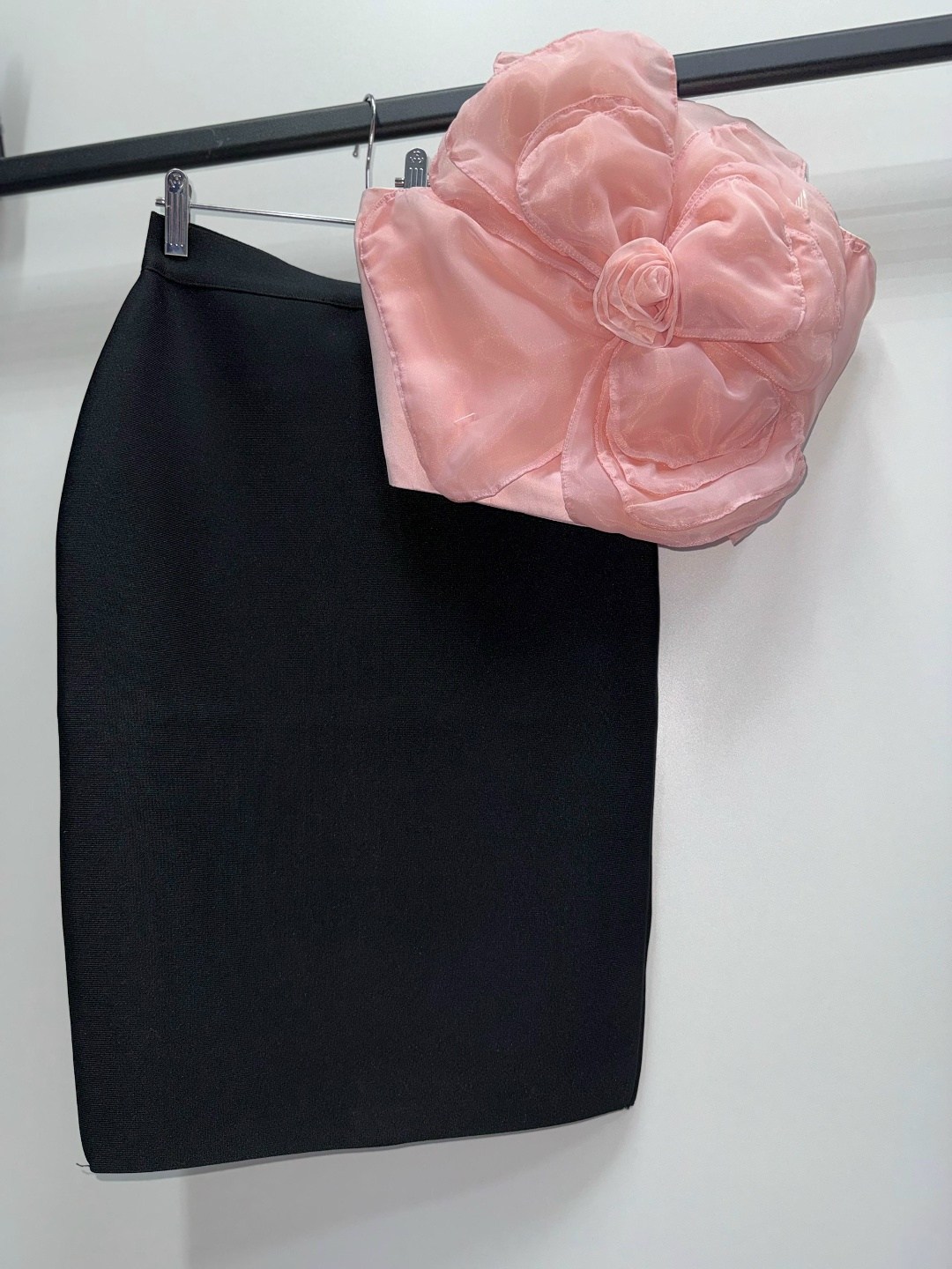 девушка,платье шикарное,платье,вечернее платье,платье с завязками