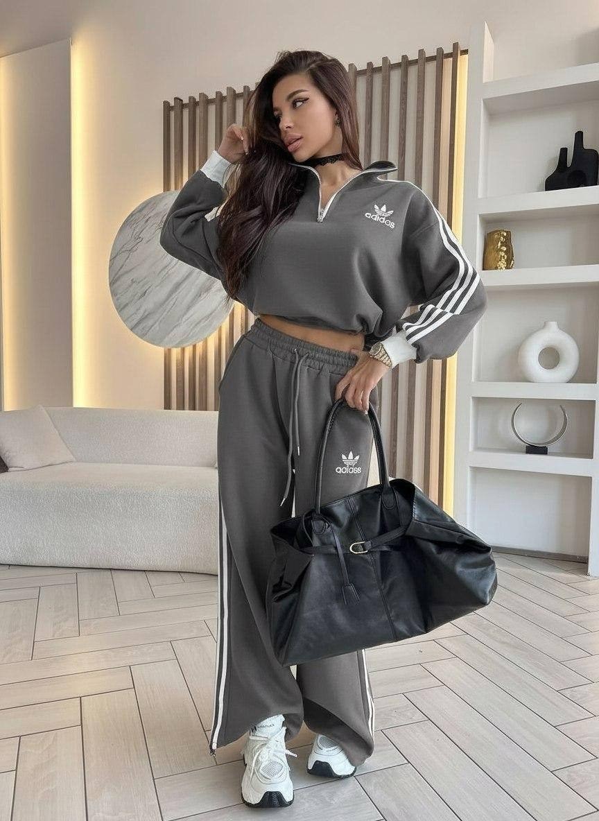 спортивный костюм адидас красный женский,красный женский спортивный костюм adidas,костюм спортивный,спортивный женский костюм красный,женский костюм