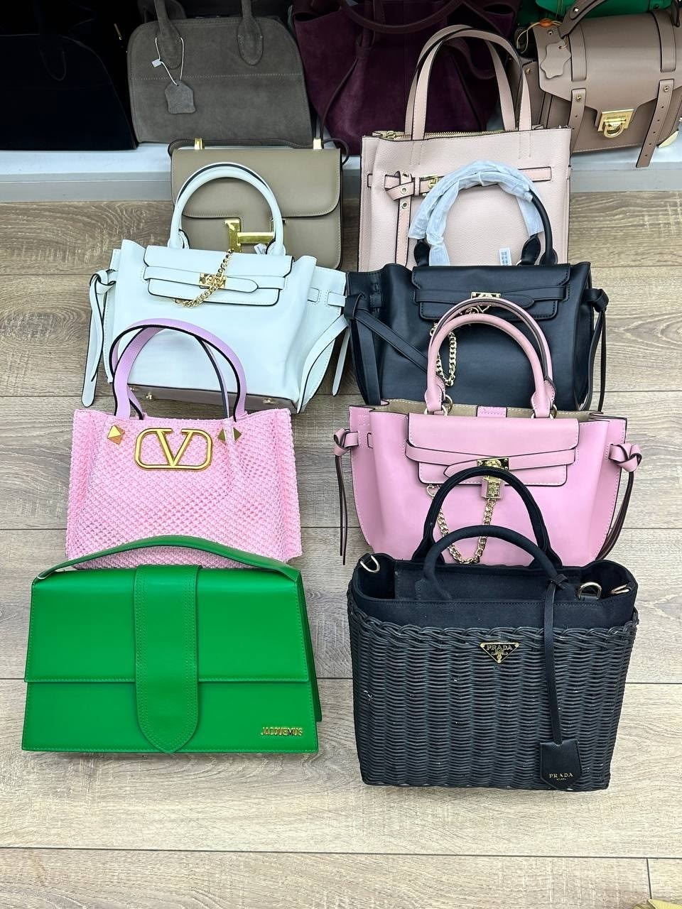 сумка,сумка женская prada,сумка prada,сумка с замком,аксессуары для женщин