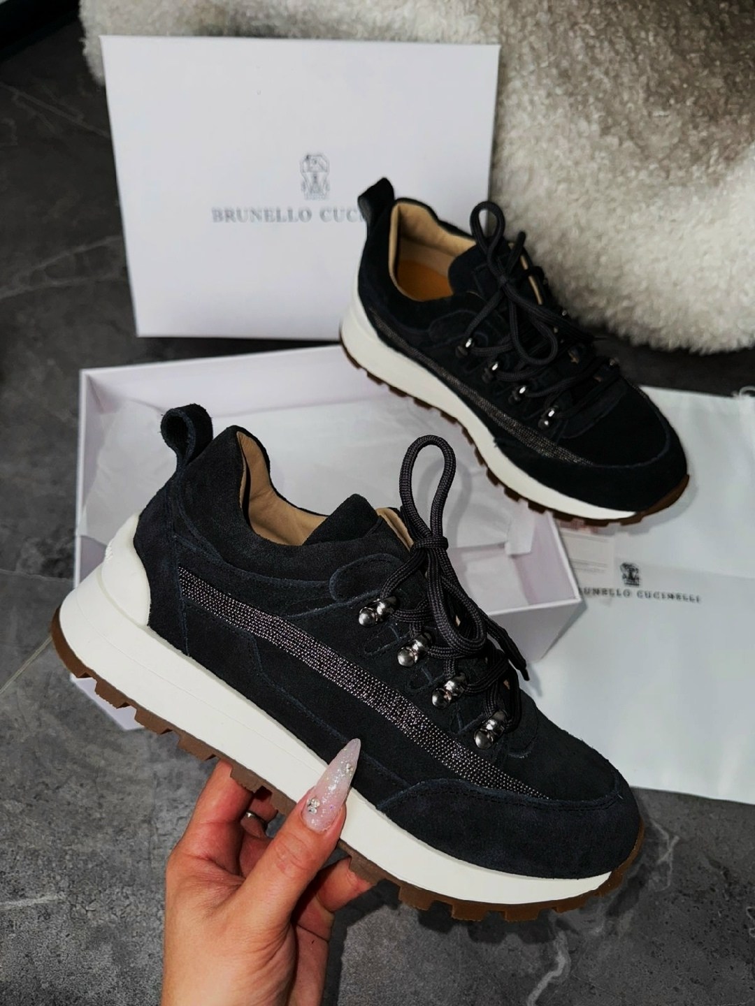 комбинированные кроссовки brunello cucinelli,кроссовки brunello cucinelli,замшевые кроссовки brunello cucinelli,кроссовки мужские brunello cucinelli,кроссовки brunello cucinelli черный