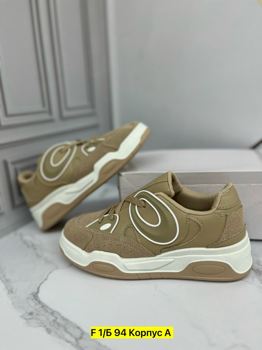 ,кроссовки женские,кроссовки,модные кроссовки,кроссовки подростковые