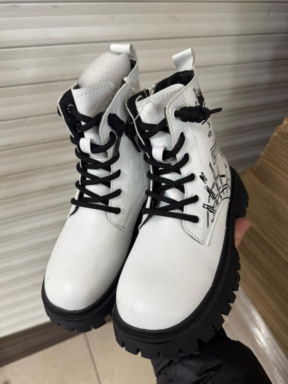 ,ботинки для девочки,ботинки белые,женские ботинки,тифлани ботинки для девочки