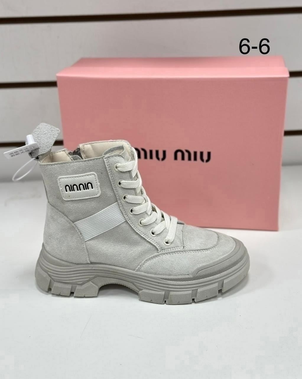 ботинки miu miu на меху зима размер 36-40,ботинки miu miu,ботинки женские с мехом miu miu,ботинки замшевые miu miu,ботинки miu miu на меху зима женские размер 36-40