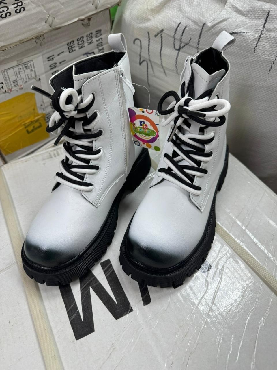 ,ботинки женские,ботинки белые женские,ботинка женские зимние,зимняя женская