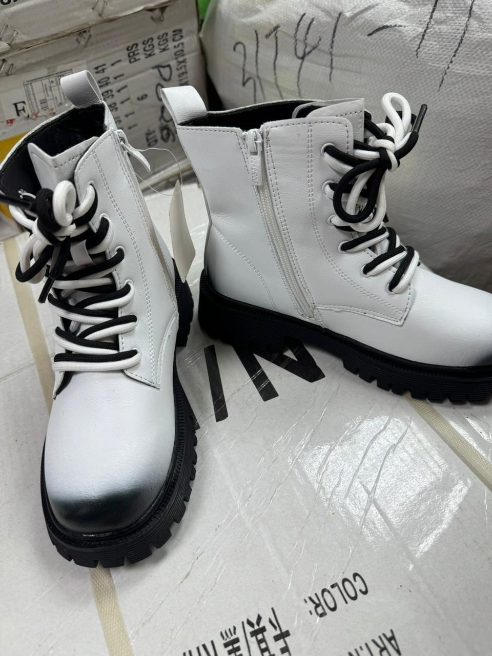 ,ботинки женские,ботинки белые женские,ботинка женские зимние,зимняя женская