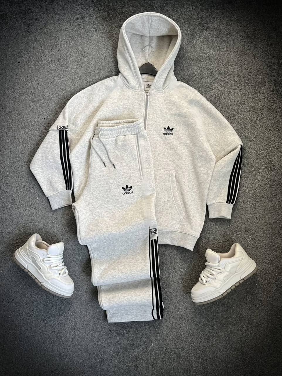 спортивный костюм adidas,тёплый спортивный костюм adidas,спортивный костюм адидас,мужской спортивный костюм adidas,адидас спортивный костюм мужской