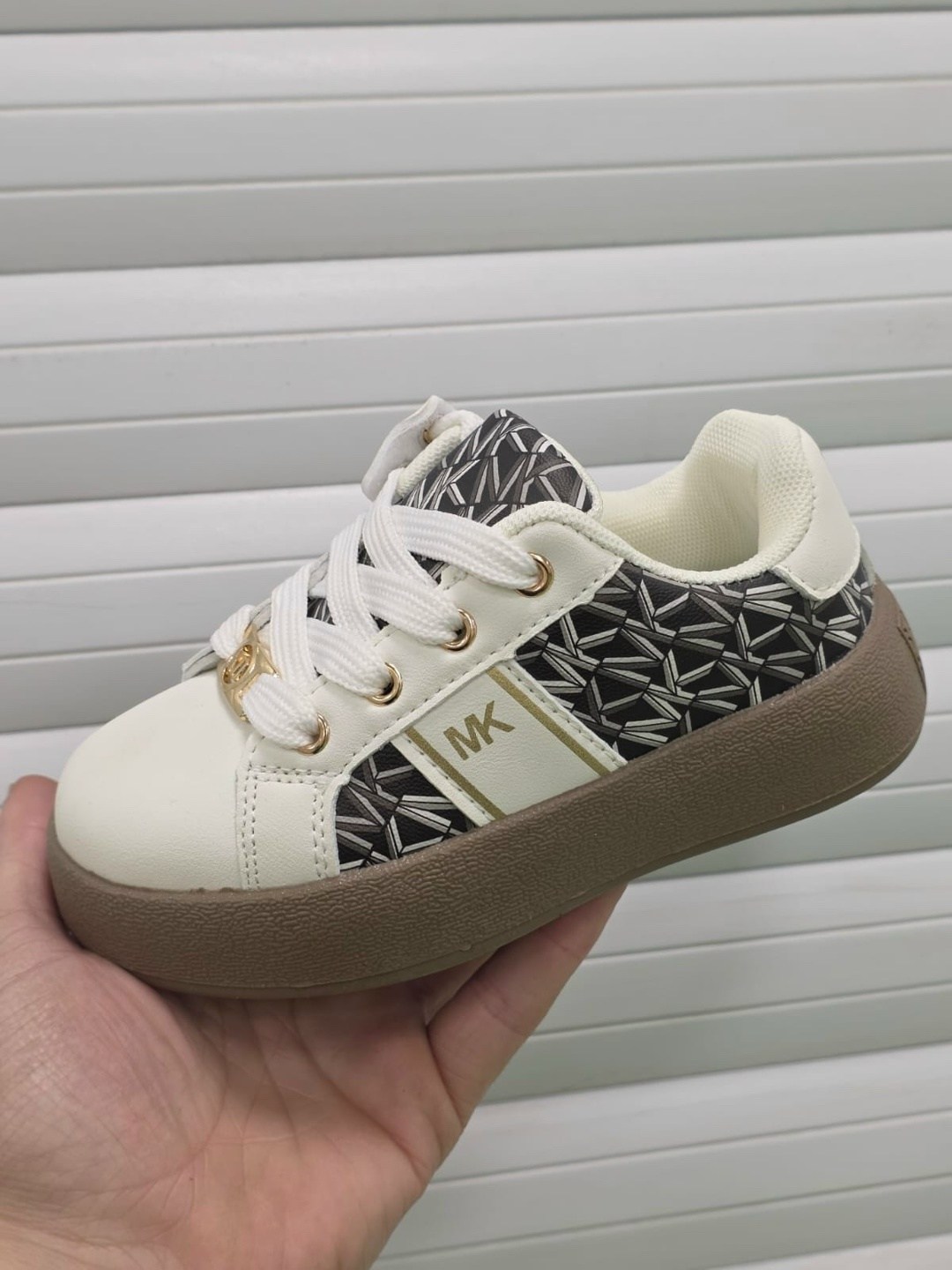 ,кеды michael kors premium shoes цвет черный,michael kors кеды,кроссовки женскиe,кеды мк женские