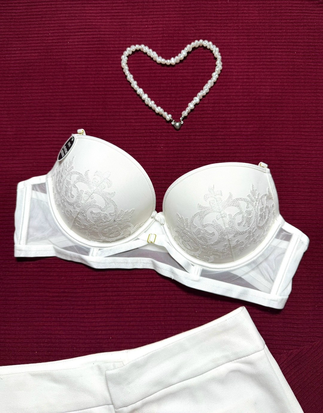 комплект нижнего белья,женский комплект нижнего белья с,комплект нижнего белья для жeнщин,комплект с бюстгальтером,нижне бельё женское