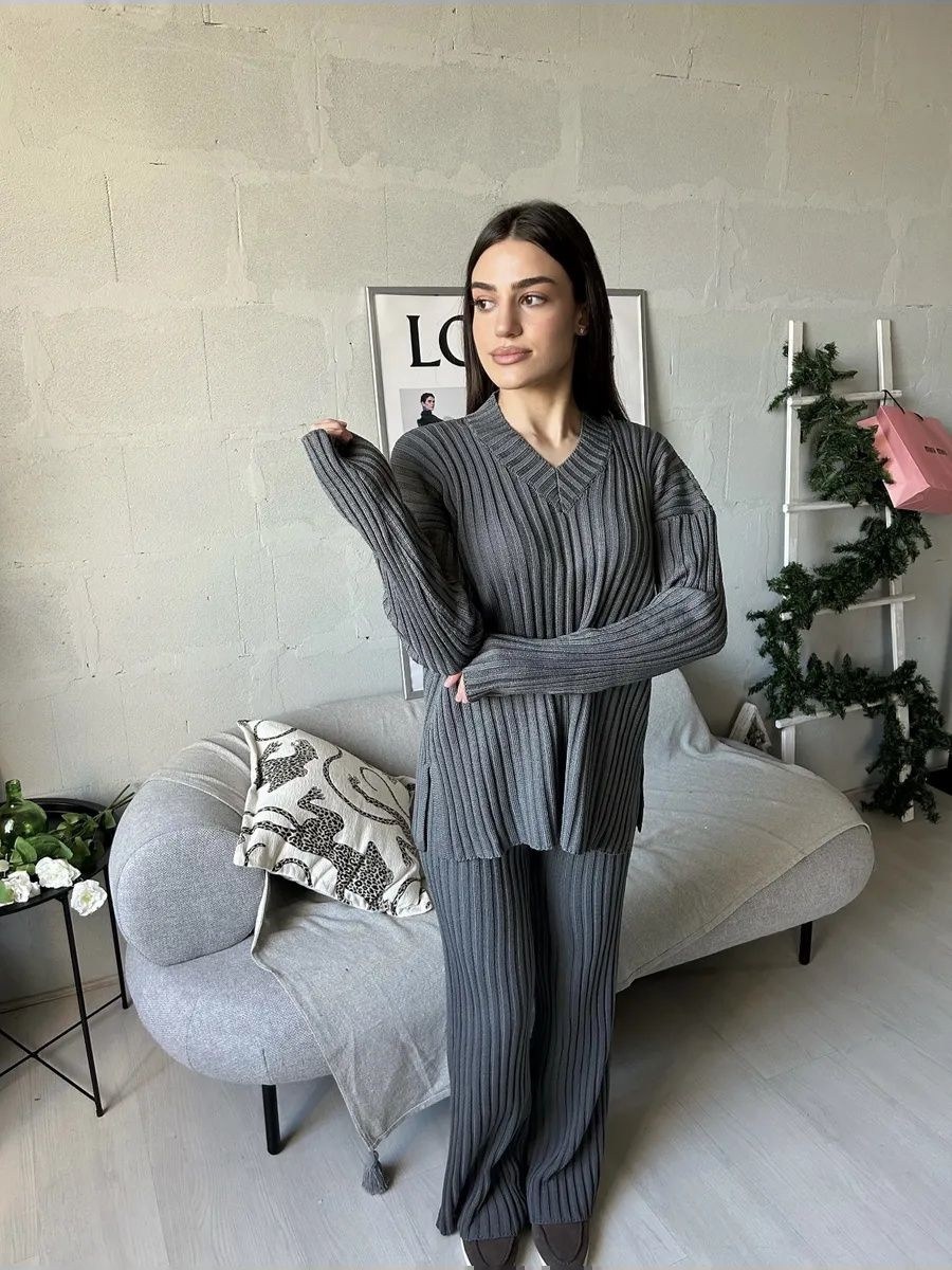 трикотажный костюм,брючный костюм,трикотажный брючный костюм,костюм с брюками,женский костюм