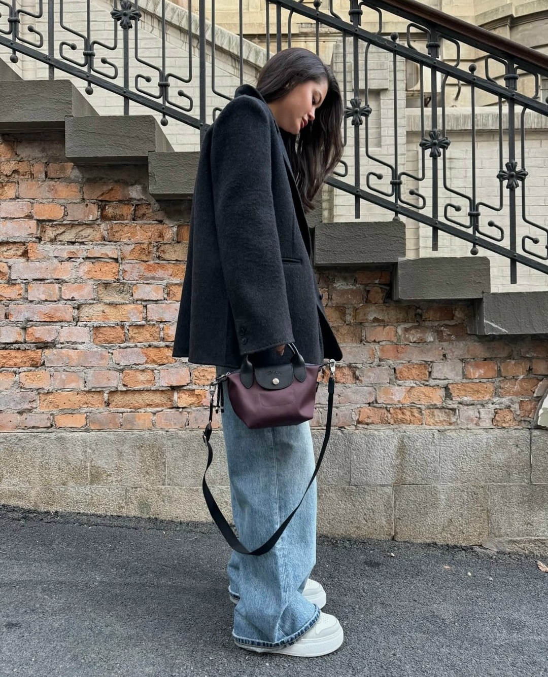 серое пальто,стиль одежды,кэжуал наряд,одежда стильная