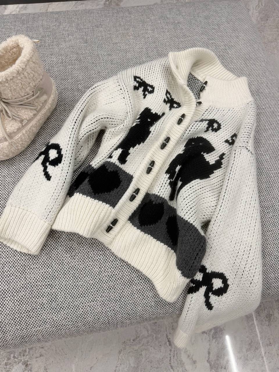 стильные кардиганы,вязаные кардиганы,зимние образы,зимний стиль,кардиган с принтом