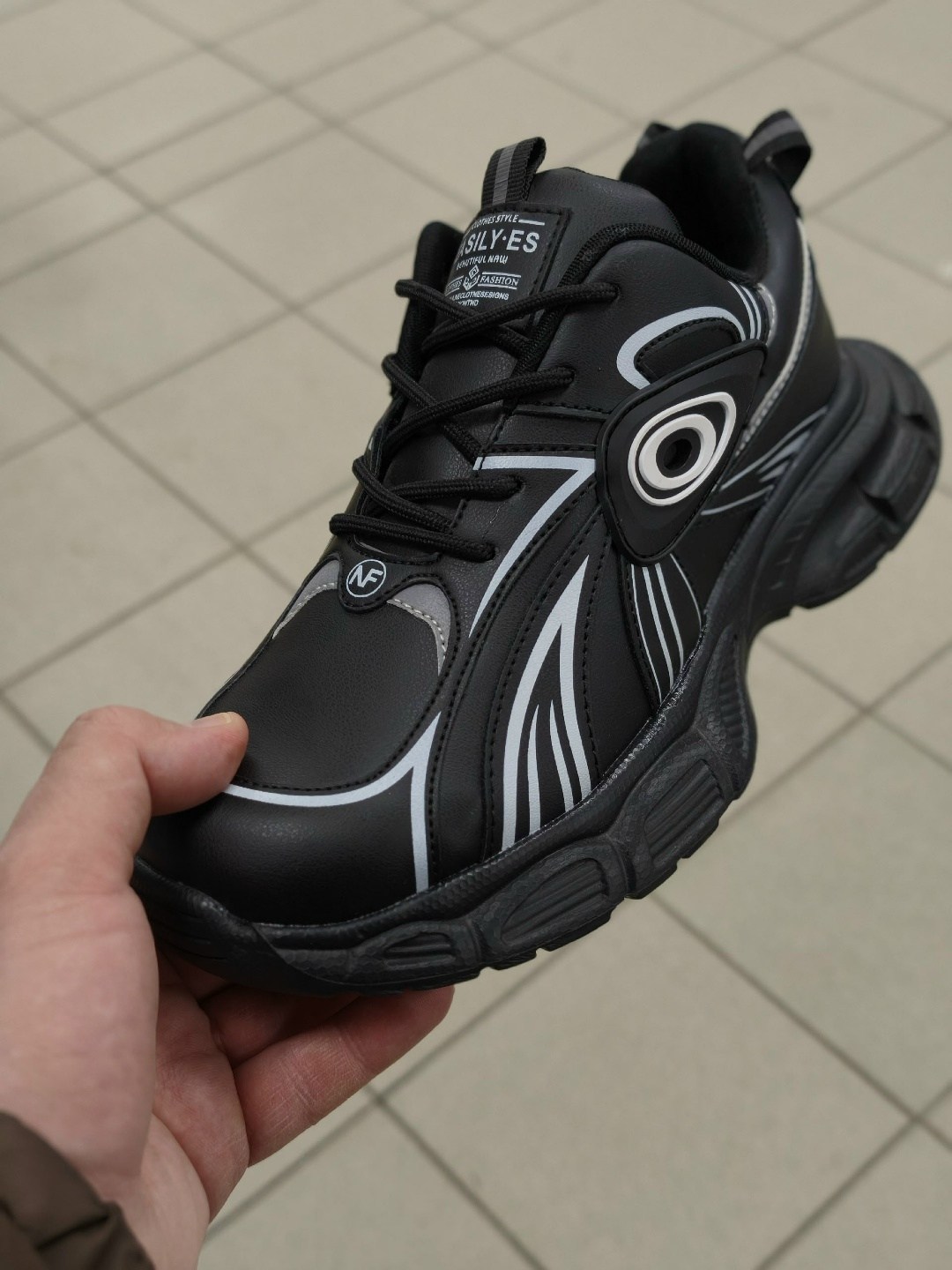 кроссовки,массивные кроссовки,повседневные кроссовки,женские кроссовки,кроссовки удобные