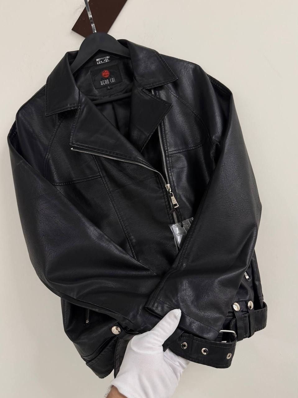 кожаная куртка,женская кожаная куртка,косуха кожаная куртка оверсайз queen sophie,куртки из экокожи,кожаная куртка косуха женская