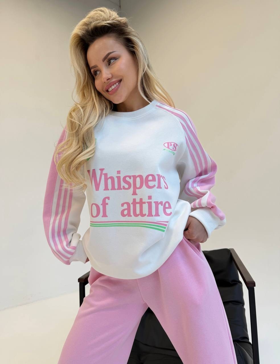 трикотажные костюмы,спортивный костюм,женский спортивный костюм,одежда брюки,женский костюм