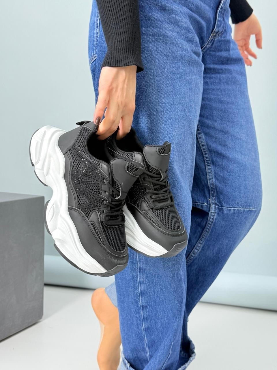 женские кроссовки,кроссовки,кроссовки белая,белые кроссовки женские,стильные кроссовки женские