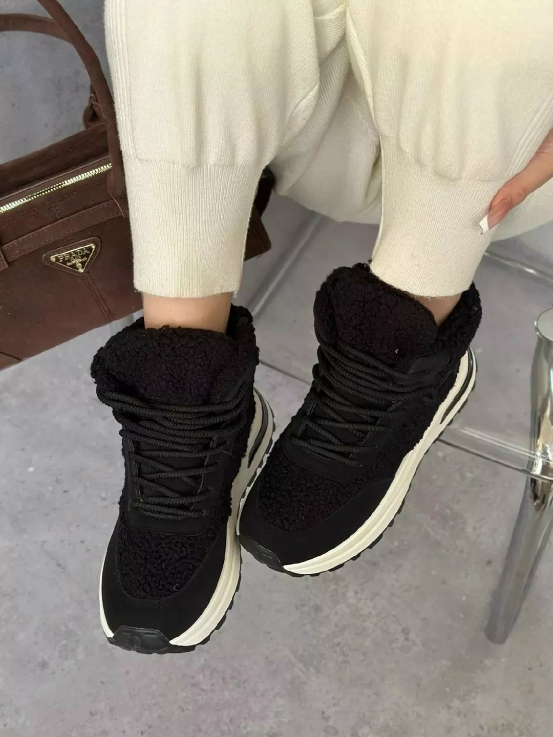,женские зимние кроссовки на меху,женские зимние кроссовки,модные зимние кроссовки,кроссовки женские зимние высокие