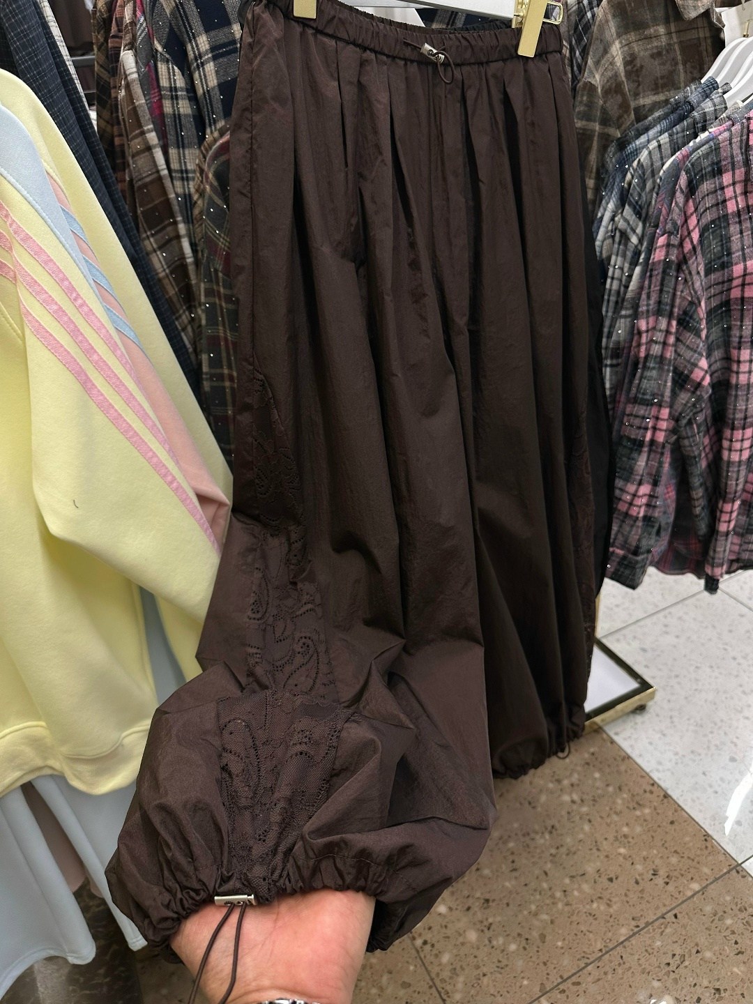 широкие брюки,брюки оверсайз,повседневные брюки,широкие брюки карго,юбка