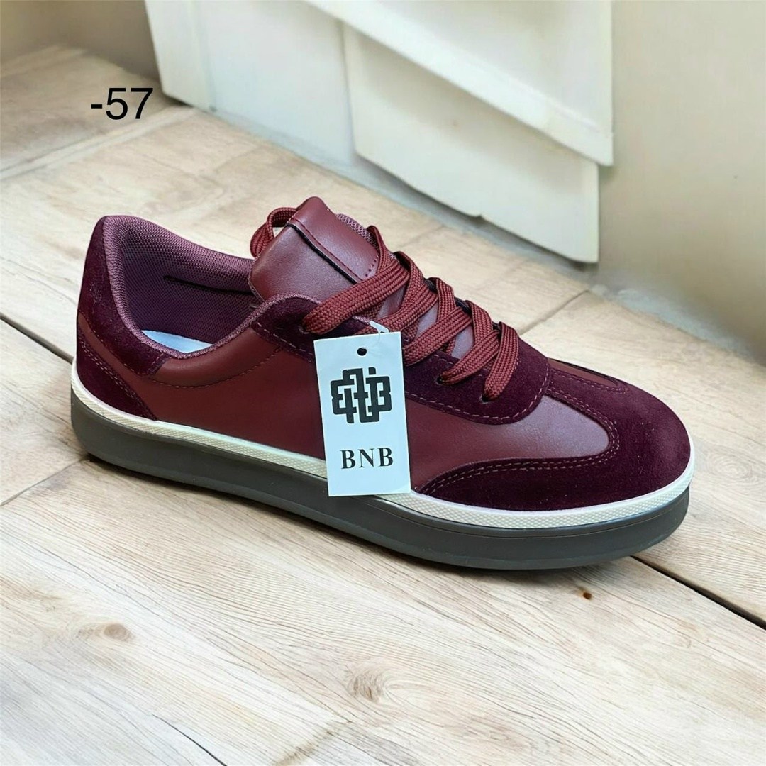 ,бордовые кроссовки,замшевые кроссовки,женская ,низкие кроссовки