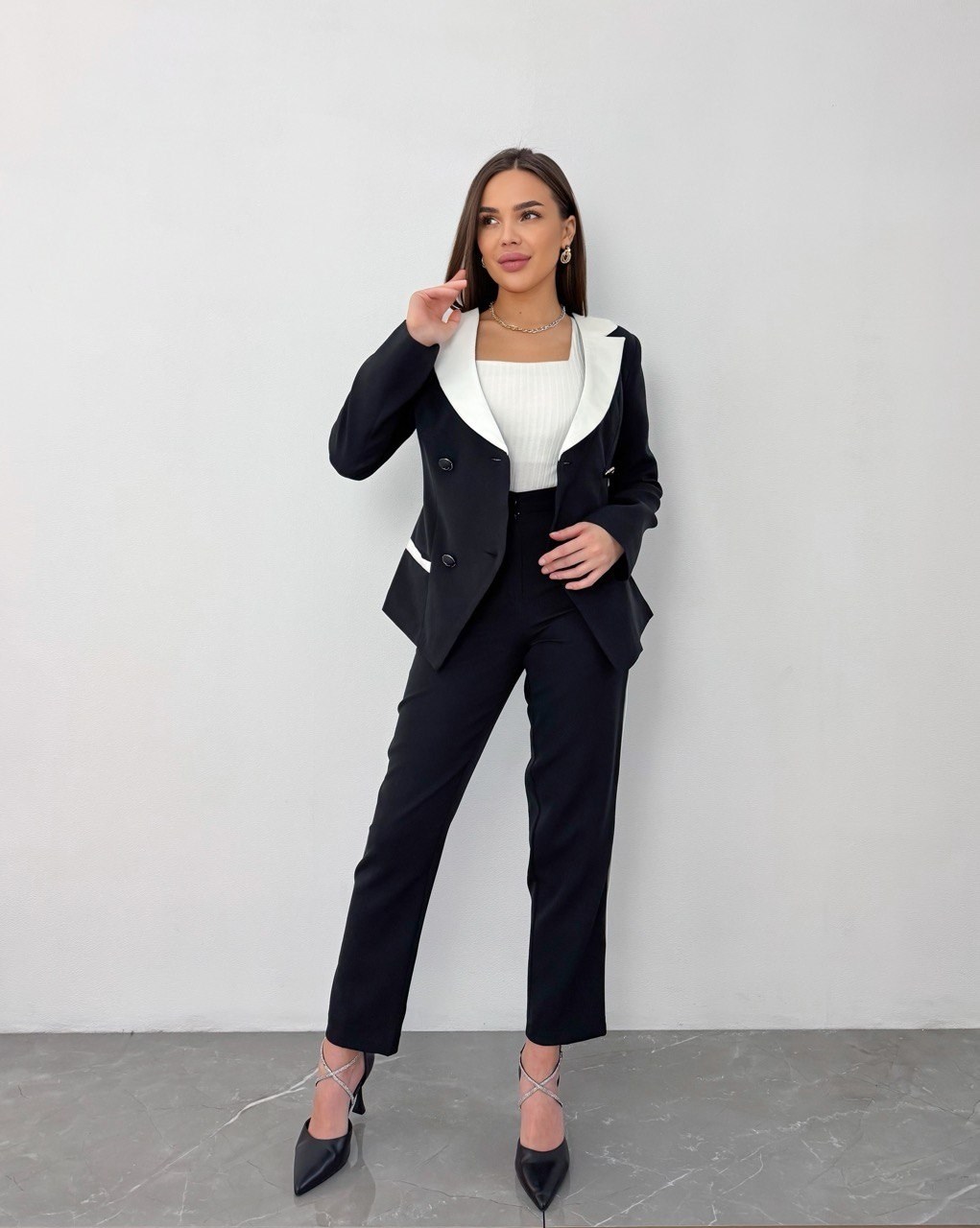 брючный костюм,женский брючный костюм,костюм с брюками,брючный костюм черный,черный женский костюм