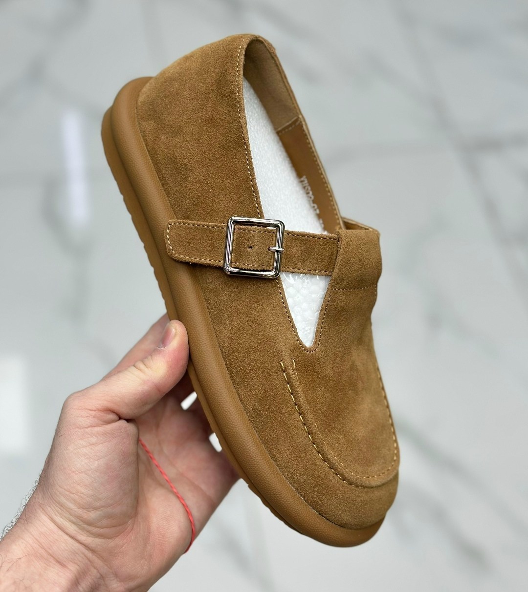 ,лоферы коричневые с ремешком замшевые,теплая , повседневные,женская