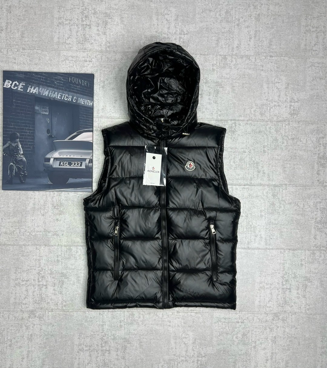 жилетка moncler,moncler жилет,мужской жилет moncler,moncler мужской брендовый жилет чёрного цвета,moncler bormes новая жилетка премиум