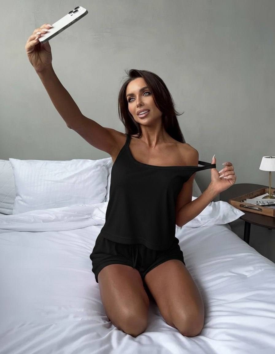 женская пижама,пижама женская с шортам,стильная пижама,пижама женская с шортами и топом на бретельках,пижама с шортами