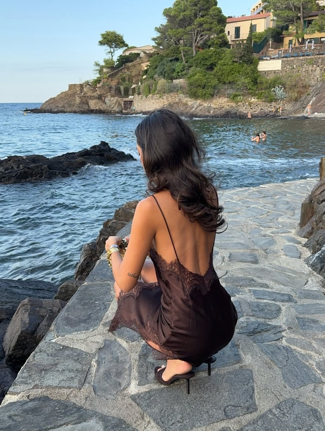 шелковое платье с кружевом,стильные наряды,платье комбинацию,наряд