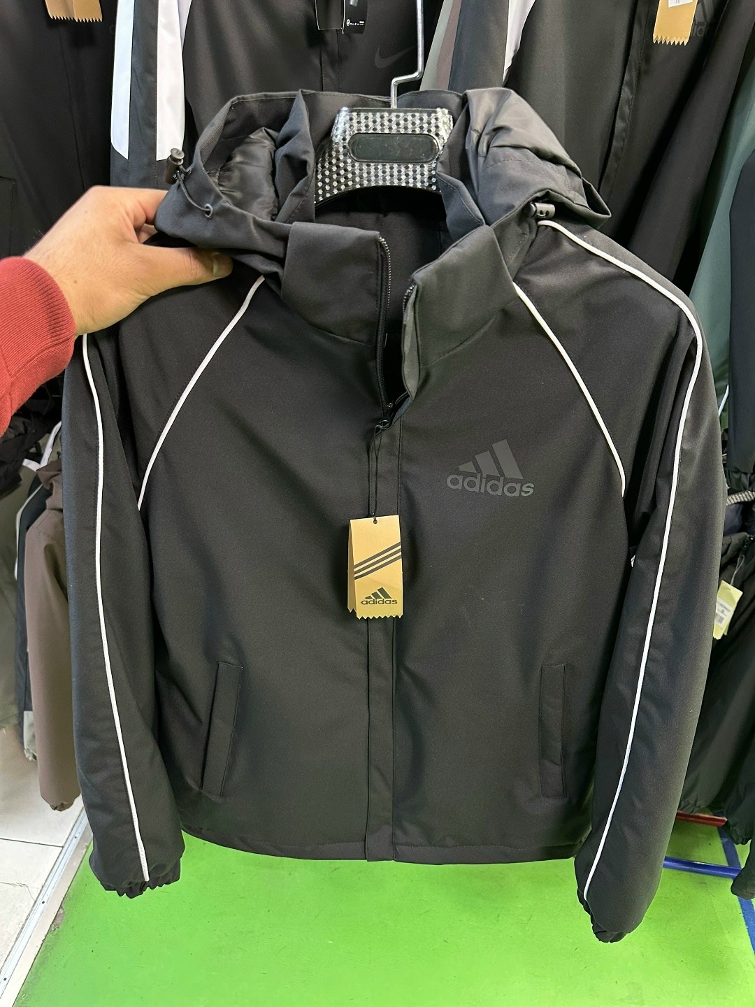 мужская ветровка adidas,ветровка adidas,куртка ветрозащитная adidas tiro 21 all weather,ветровка adidas adidas,куртка мужская adidas
