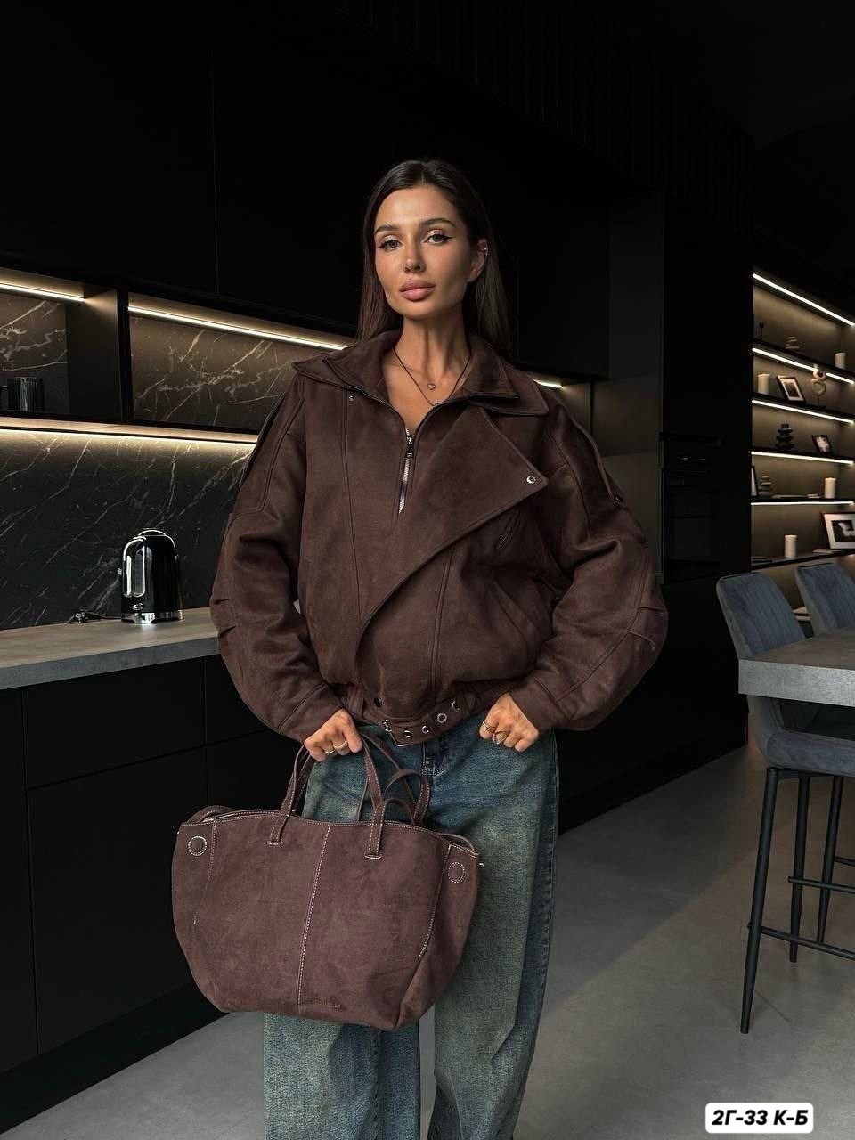 женская куртка бомбер из эко замши коричневого цвета,куртка замшевая,куртка замшевая женская,женская куртка из замши,трендовая куртка замшевая