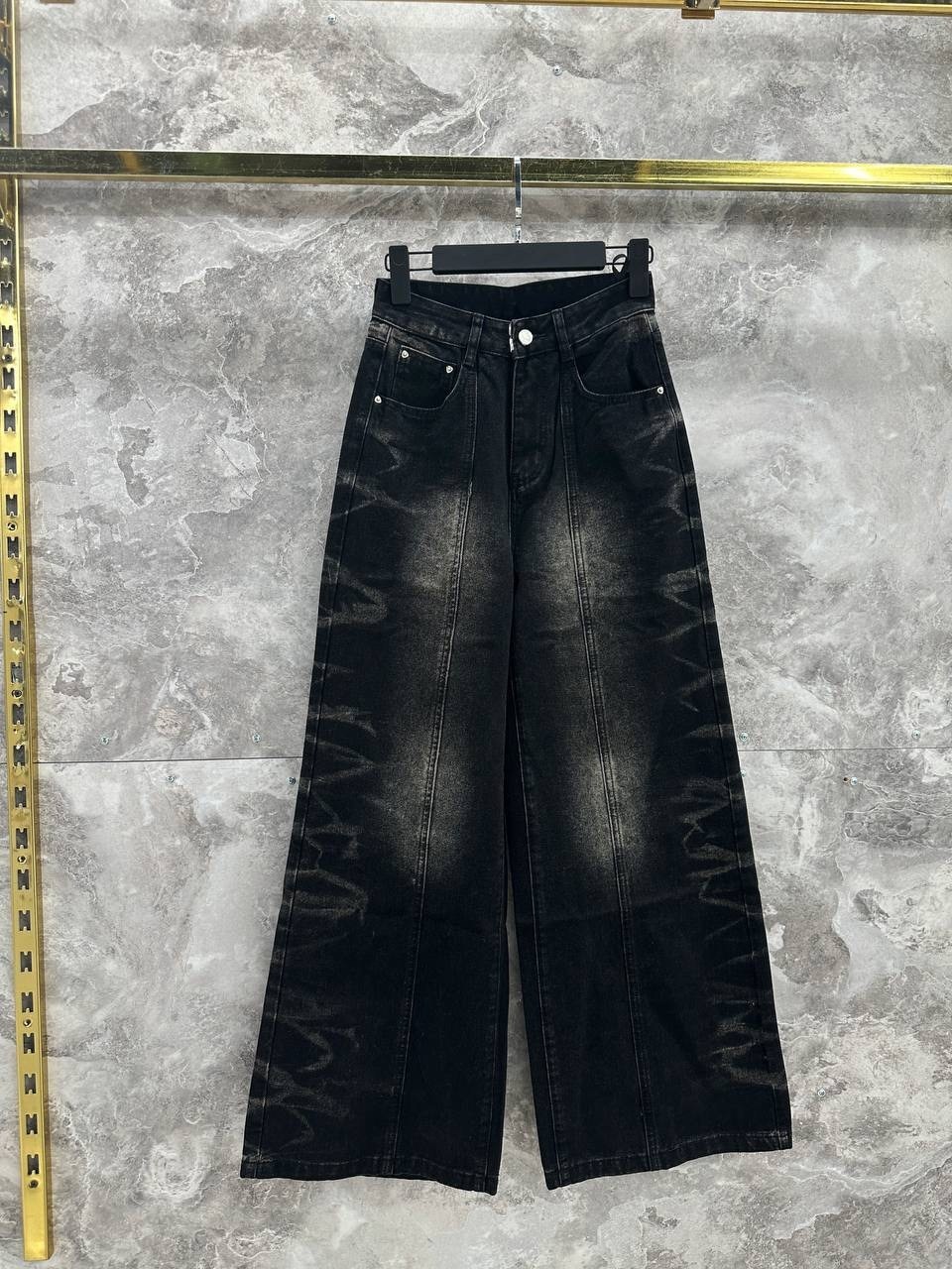 джинсы широкие,женские джинсы,модные джинсы,джинсы с широкими штанинами,джинсовые брюки