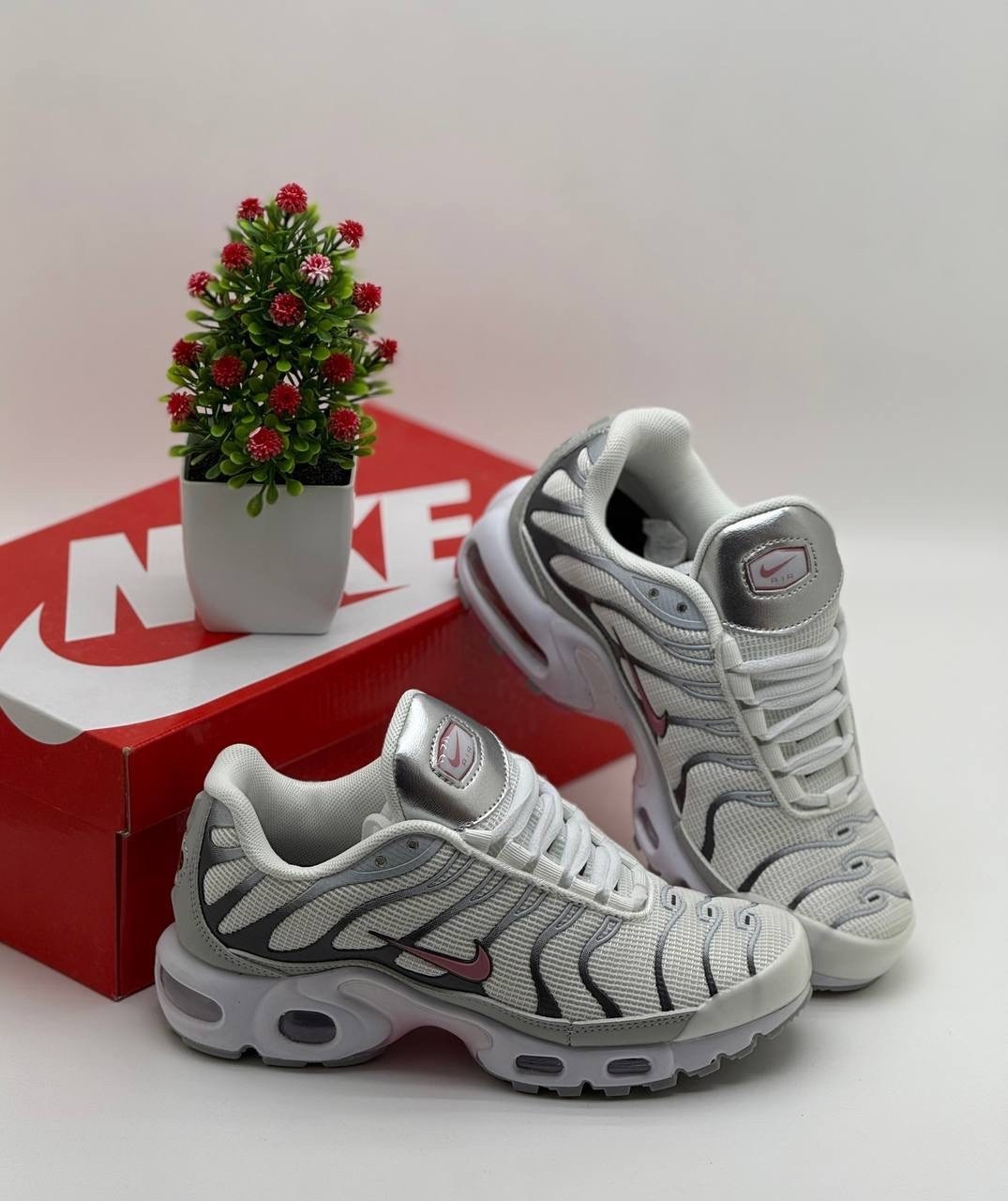 кроссовки, женская,кроссовки сетка,кроссовки кожа,кроссовки