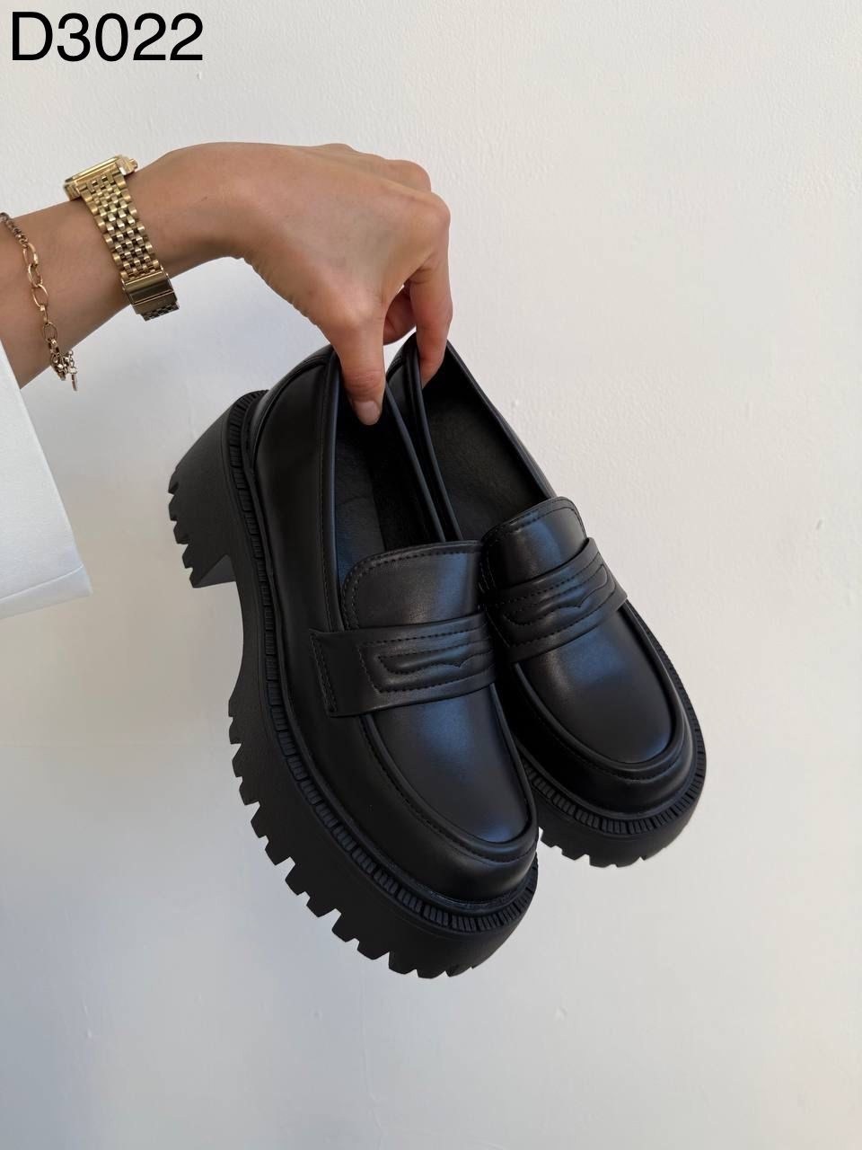 ,женские лоферы,бежевые лоферы,бежевая повседневная женская  fox shoes,лоферы на платформе