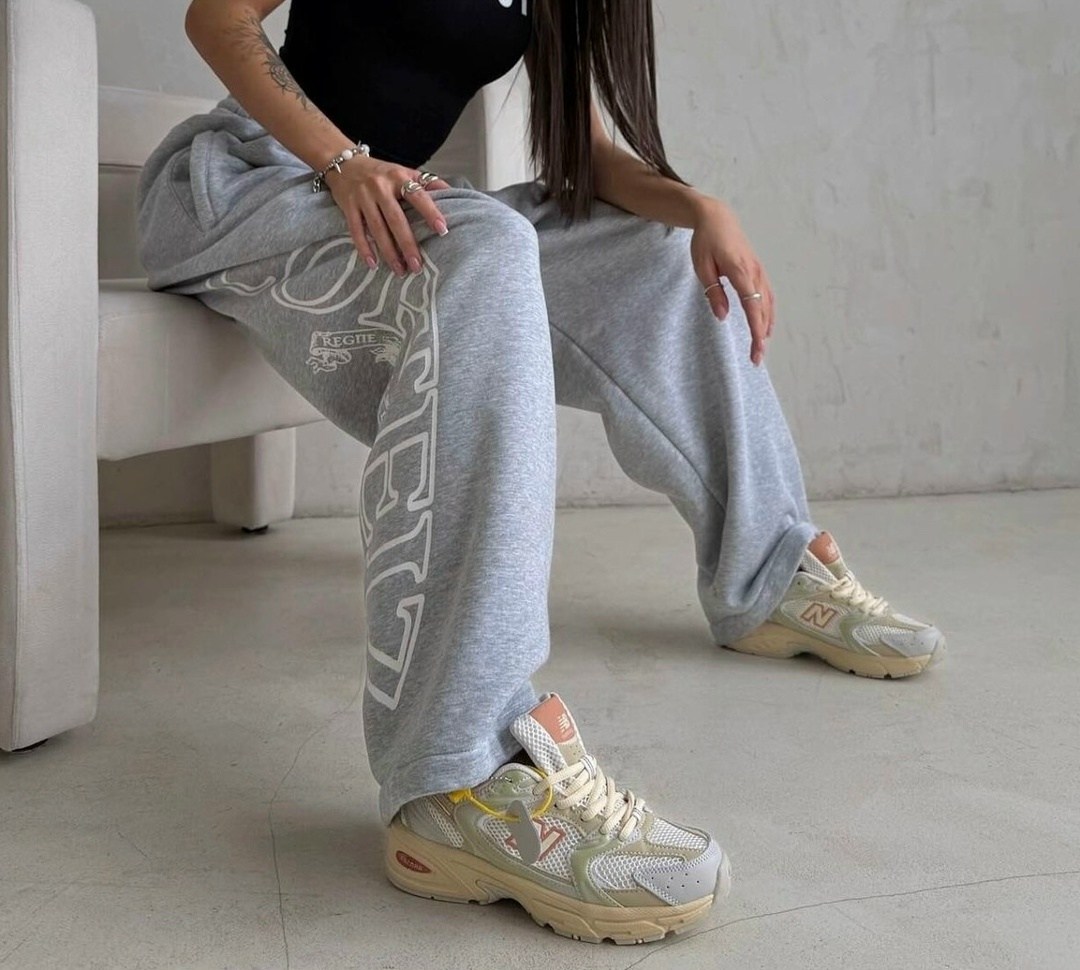 джинсы стиль,брюки спортивные,спортивные штаны,джинсы с надписями мужские,брюки спортивные мужские