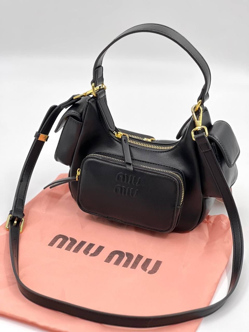 сумка miu miu,сумка женская miu miu,miu miu сумка на плечо кросс-боди,сумка,сумка miu miu pocket a125223 22/15 см чёрная