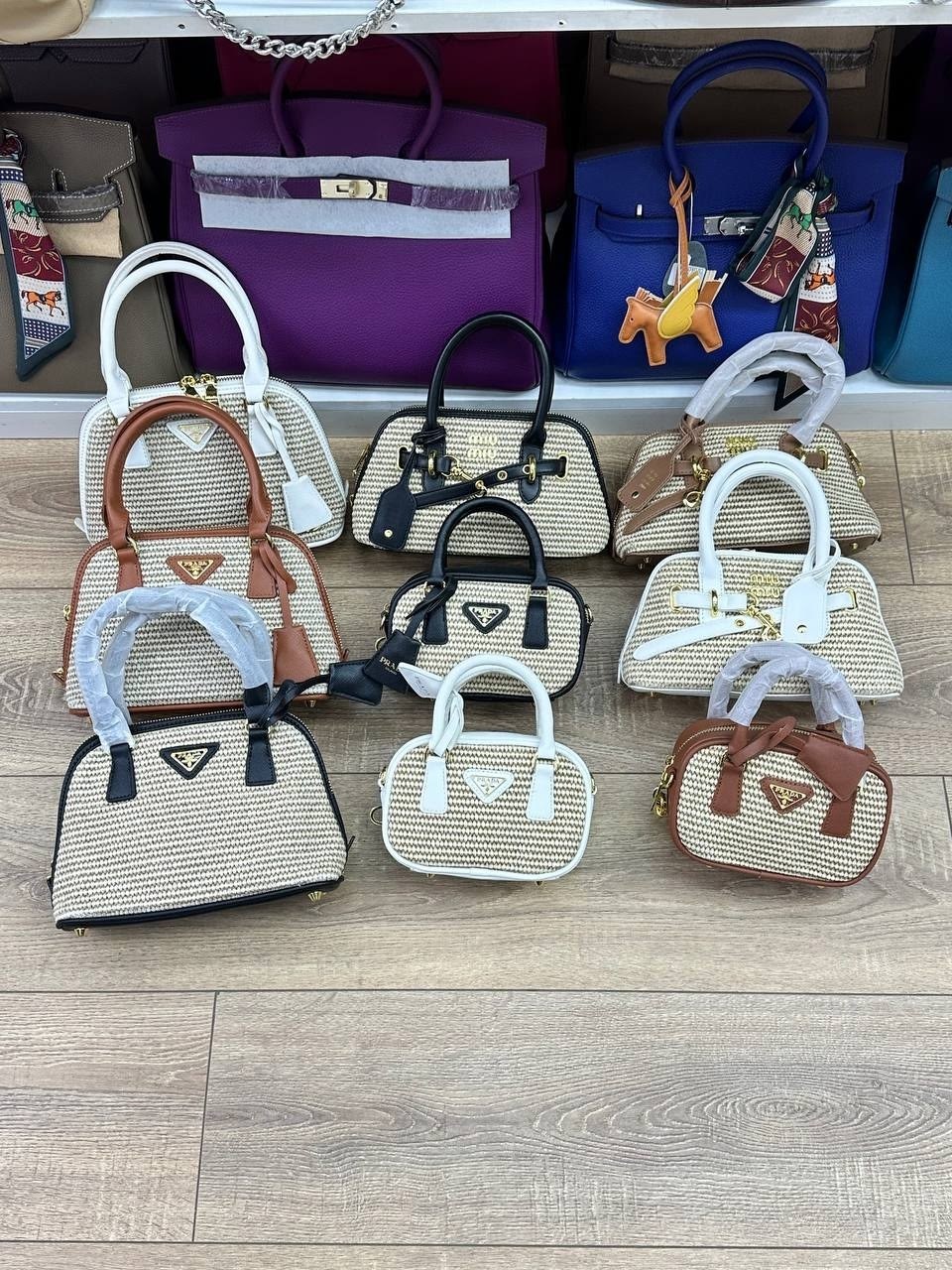 сумка,сумка женская prada,сумка prada,сумка с замком,аксессуары для женщин